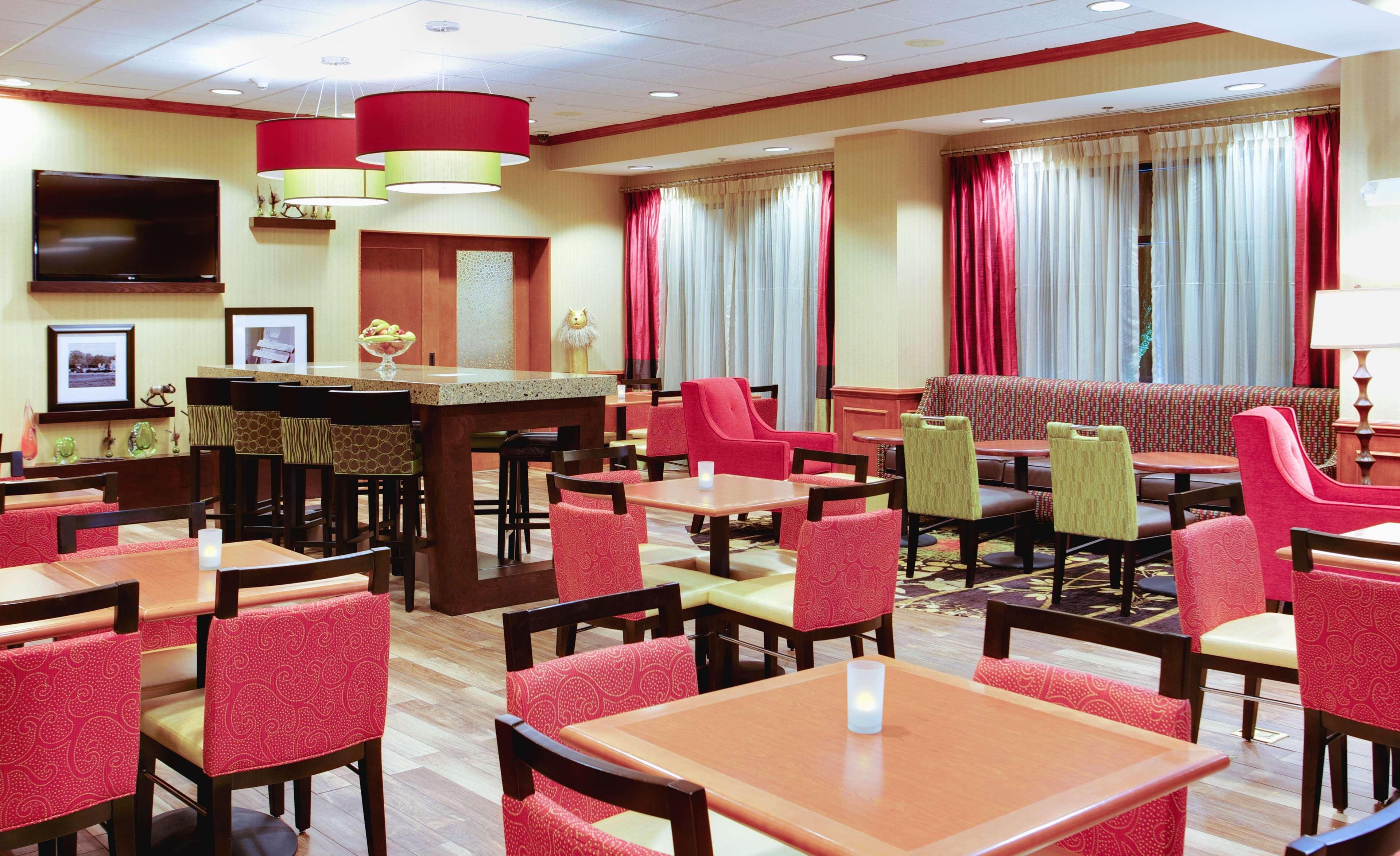 Hampton Inn Emporia Eksteriør bilde