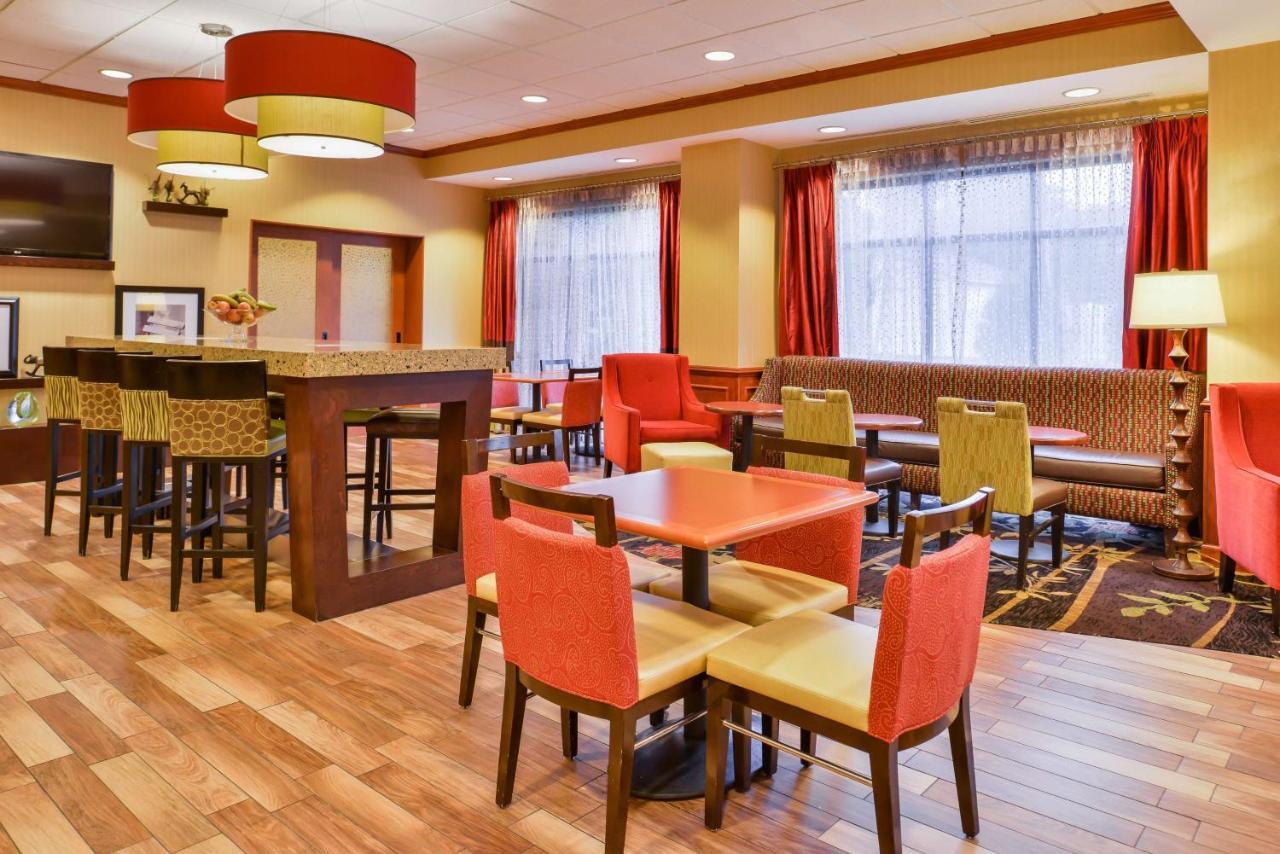 Hampton Inn Emporia Eksteriør bilde