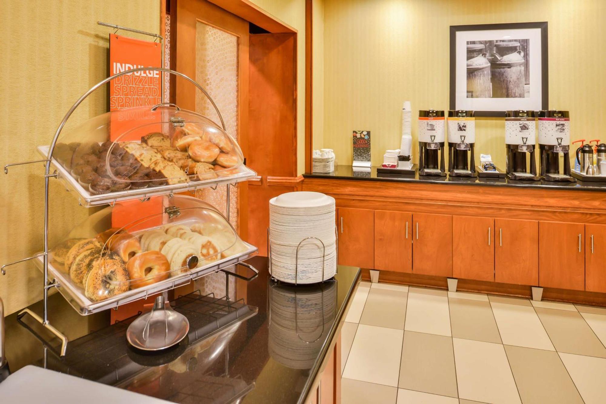 Hampton Inn Emporia Eksteriør bilde